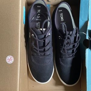 TOMS Carmel Canvas Sneakers Womens